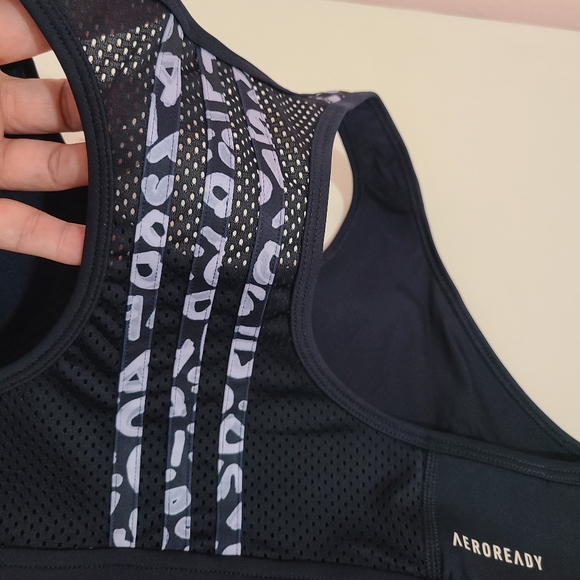 ADIDAS Sports Bra, NWT, size Medium - Picture 4 of 7